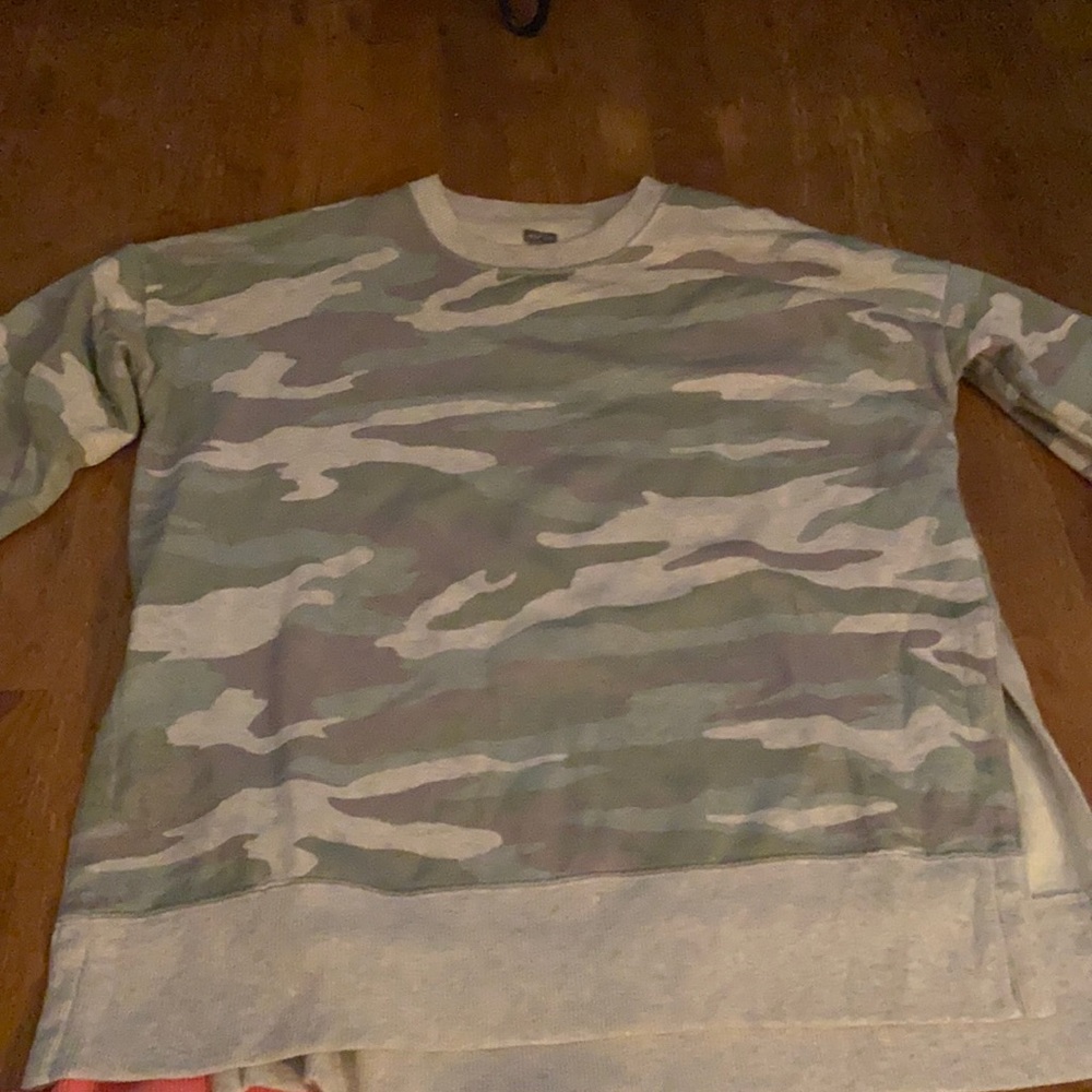 Aerie camo crewneck- size xs